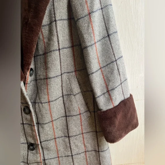 ANTHROPOLOGIE- FRENCHMAUVE Eva Faux Fur Trimmed Coat - Picture 4 of 13